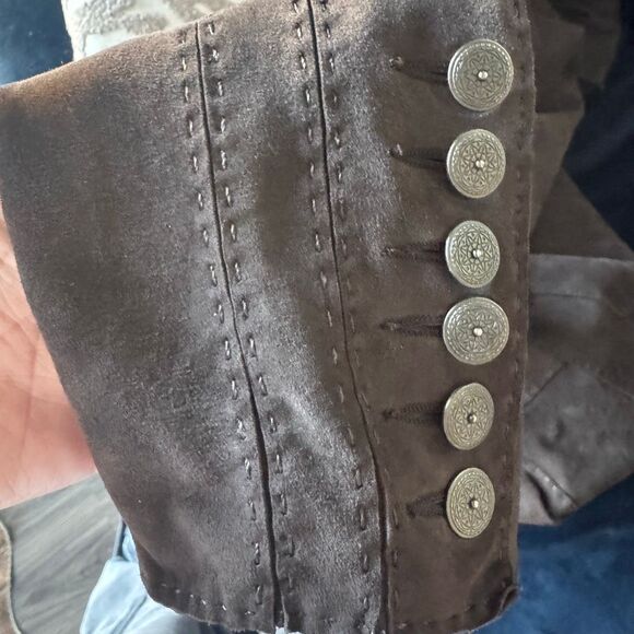 Elie Tahari Long Brown Suede Fitted Jacket With Ornate Buttons Size S - Picture 8 of 10